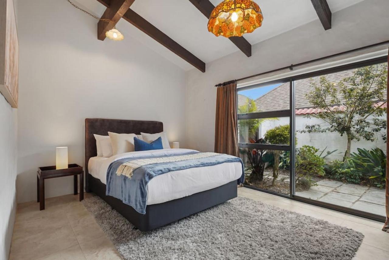 Magnificent Beachfront Mansion - Pool - Fireplace Auckland Luaran gambar