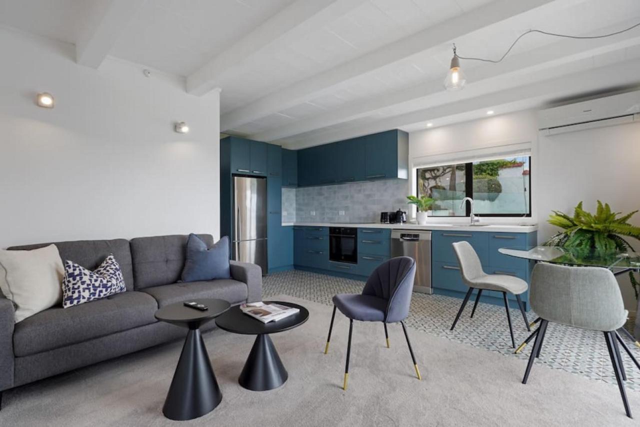 Magnificent Beachfront Mansion - Pool - Fireplace Auckland Luaran gambar