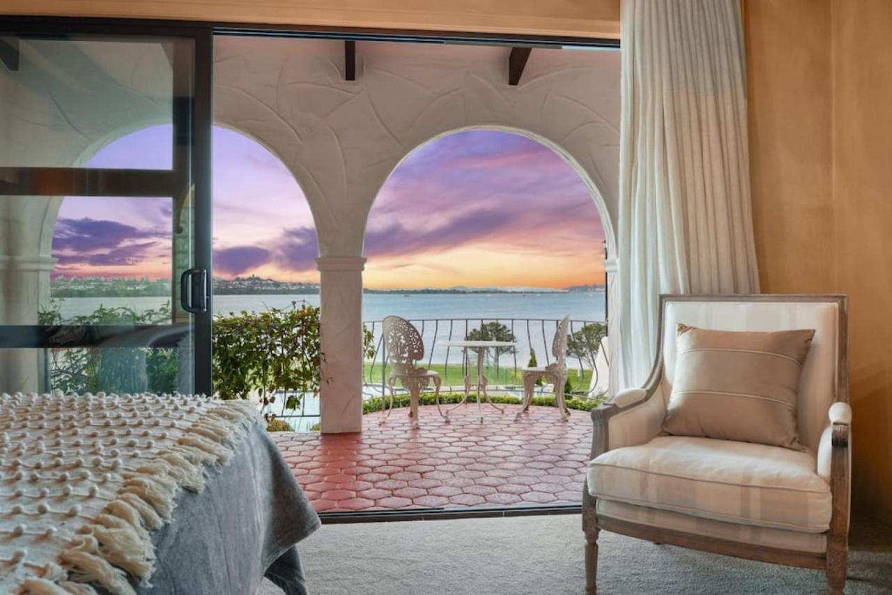Magnificent Beachfront Mansion - Pool - Fireplace Auckland Luaran gambar