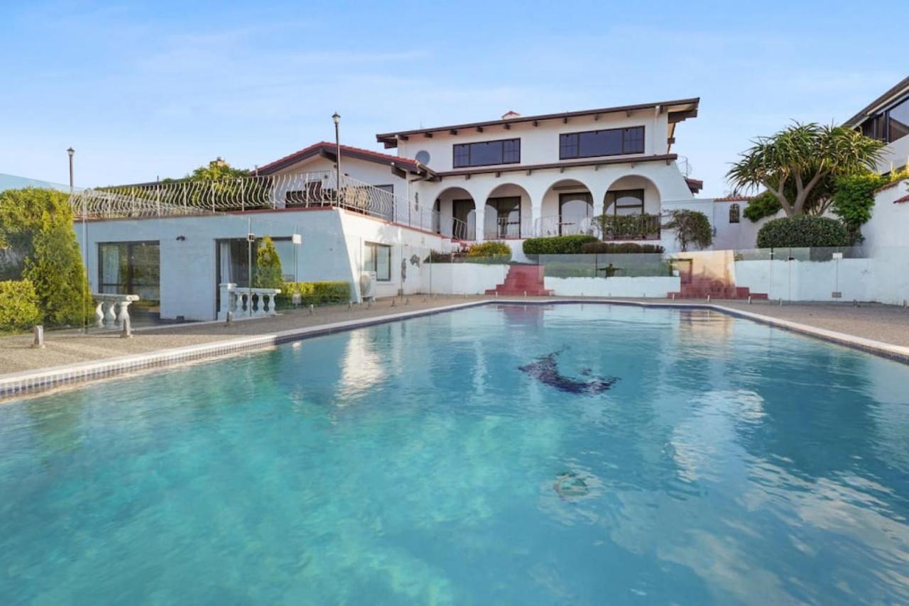 Magnificent Beachfront Mansion - Pool - Fireplace Auckland Luaran gambar