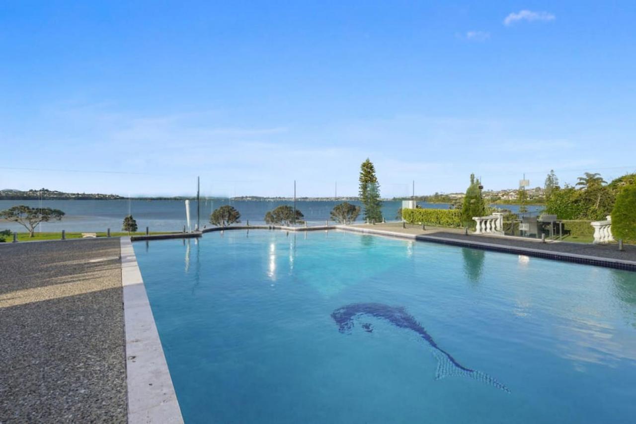 Magnificent Beachfront Mansion - Pool - Fireplace Auckland Luaran gambar