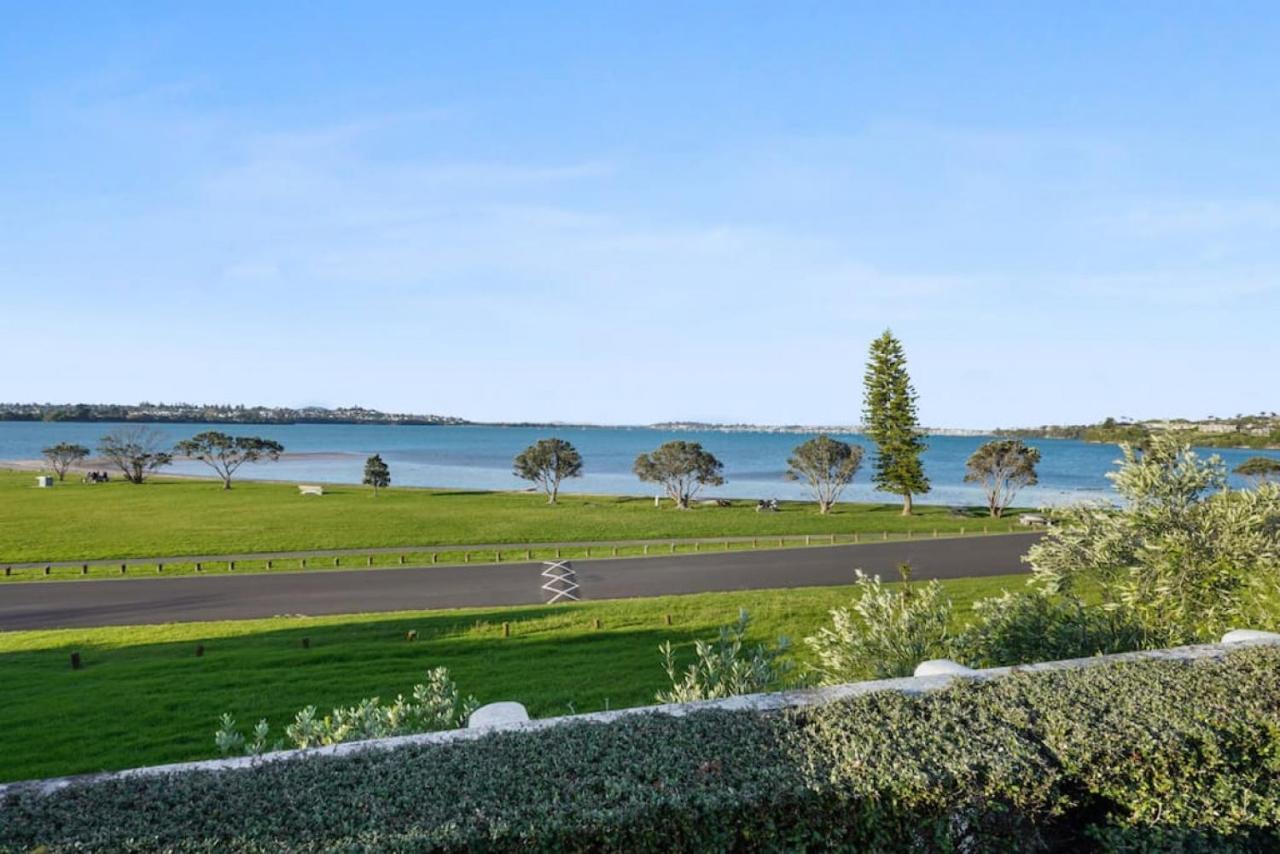 Magnificent Beachfront Mansion - Pool - Fireplace Auckland Luaran gambar